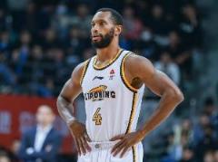 數(shù)據(jù)暴跌！弗格季后賽表現(xiàn)驟降，場均僅11.3分2.2板