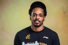 楊毅解析男籃歸化政策：中國不接受雙國籍，美國球員退籍難度高