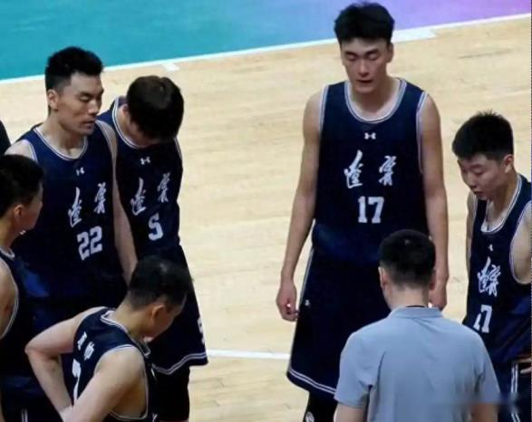 韓德君退役后內(nèi)線困境：劉雁宇27分鐘表現(xiàn)全面崩盤，難擔(dān)重任