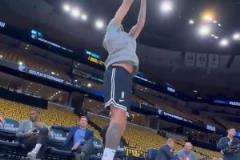 獨(dú)行俠一戰(zhàn)定生死！今天會(huì)是火力全開(kāi)的濃眉嗎？