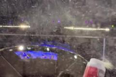 從桌子的視角，感受老詹拋鎂粉的日常