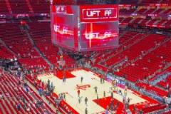 火箭主場這一片紅色海洋，讓你想起當(dāng)年的姚麥了嗎