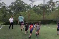 什么？文班亞馬在虐小朋友...