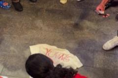 流水的對手，鐵打的市長，深受尼克斯球迷愛戴的--法克吹羊同志！