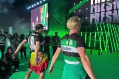 致敬C羅！葡體衛(wèi)冕葡超冠軍，球員做出C羅慶祝動(dòng)作Siu…